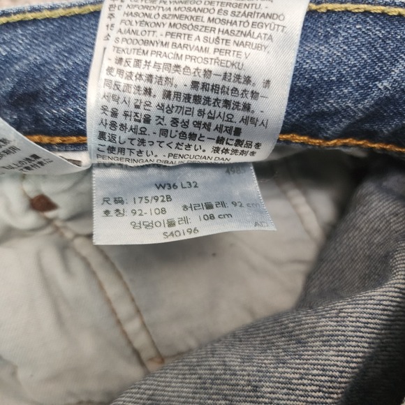 Levis 501 Jeans Mens 34x30 Blue Denim Button Fly Straight Relaxed Fit Casual - Picture 8 of 14